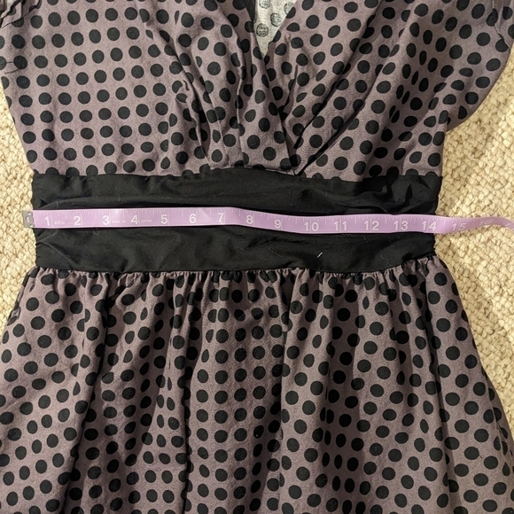Retrolicious Grey with black polkadot dress, Size L - Picture 7 of 8